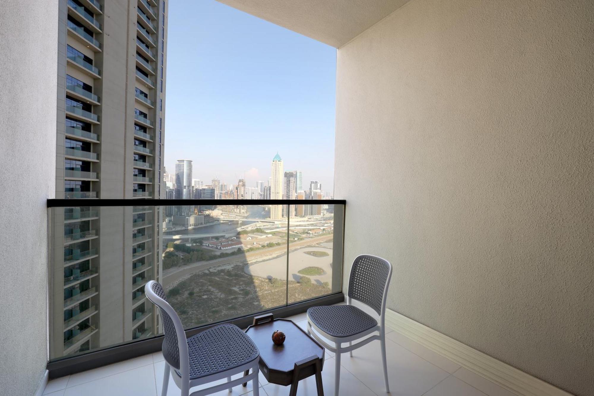 Chic Aykon 2-bedroom Retreat - Business Bay * Dubai
