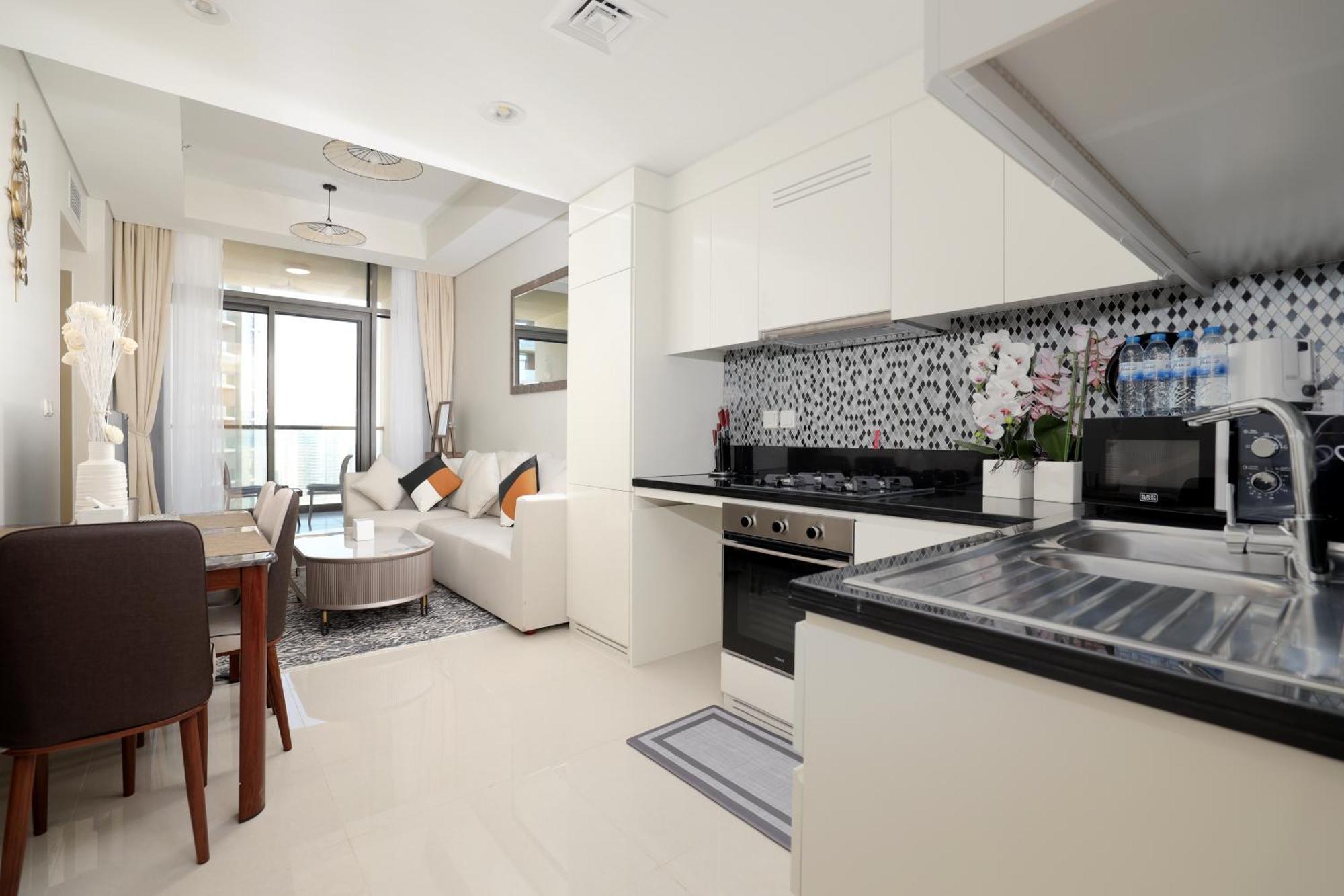 Chic Aykon 2-bedroom Retreat - Business Bay Apartment Dubai