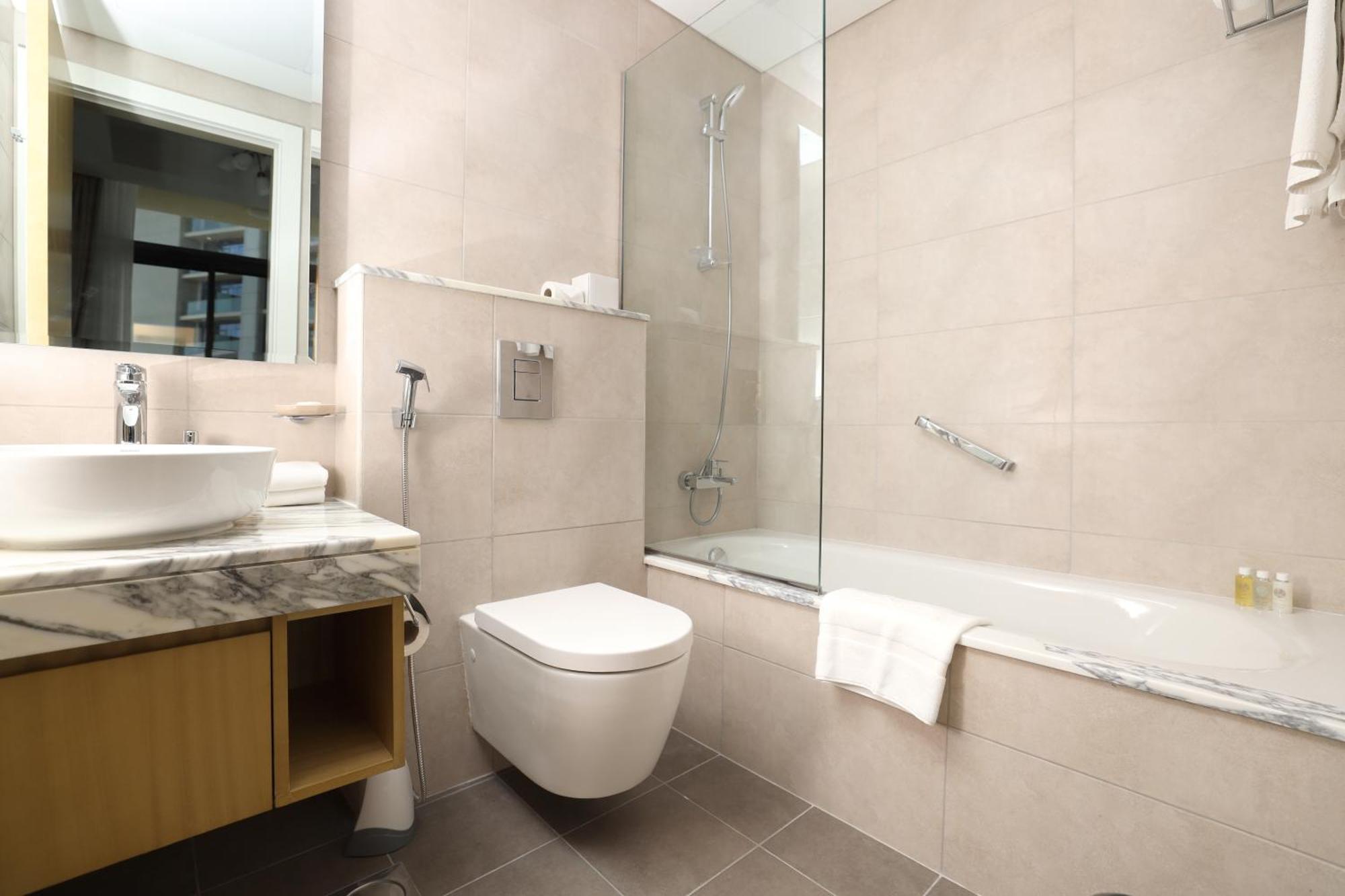 Apartment Chic Aykon 2-bedroom Retreat - Business Bay