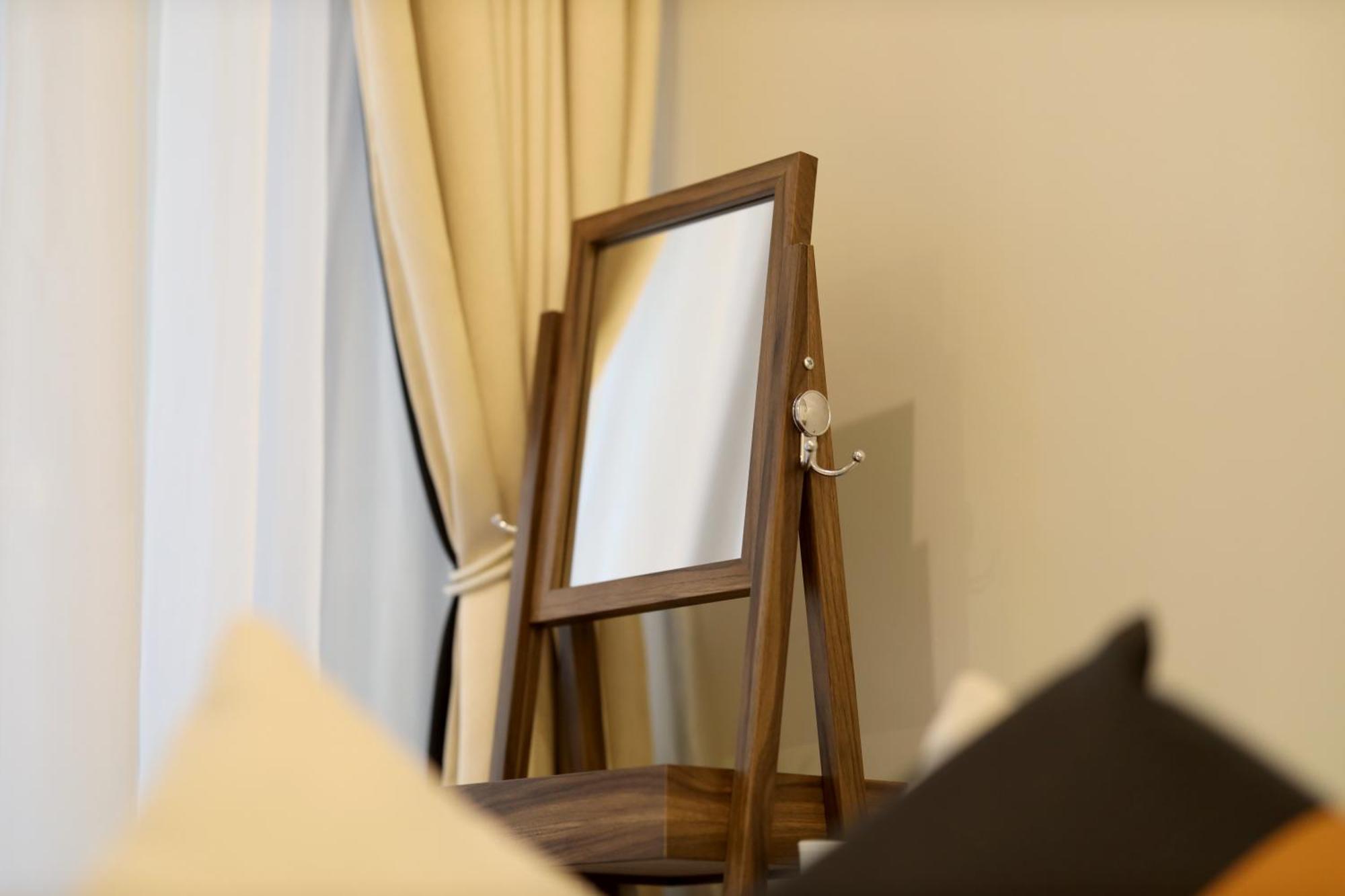 Chic Aykon 2-bedroom Retreat - Business Bay
