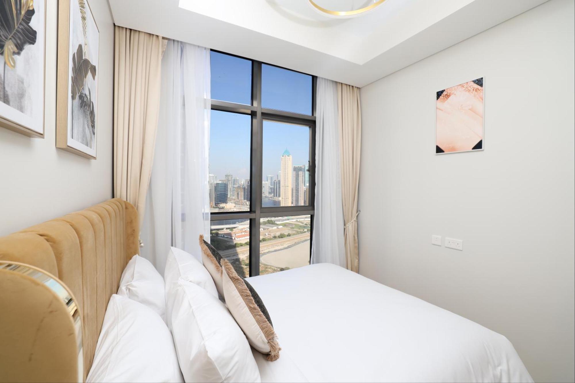 Chic Aykon 2-bedroom Retreat - Business Bay *