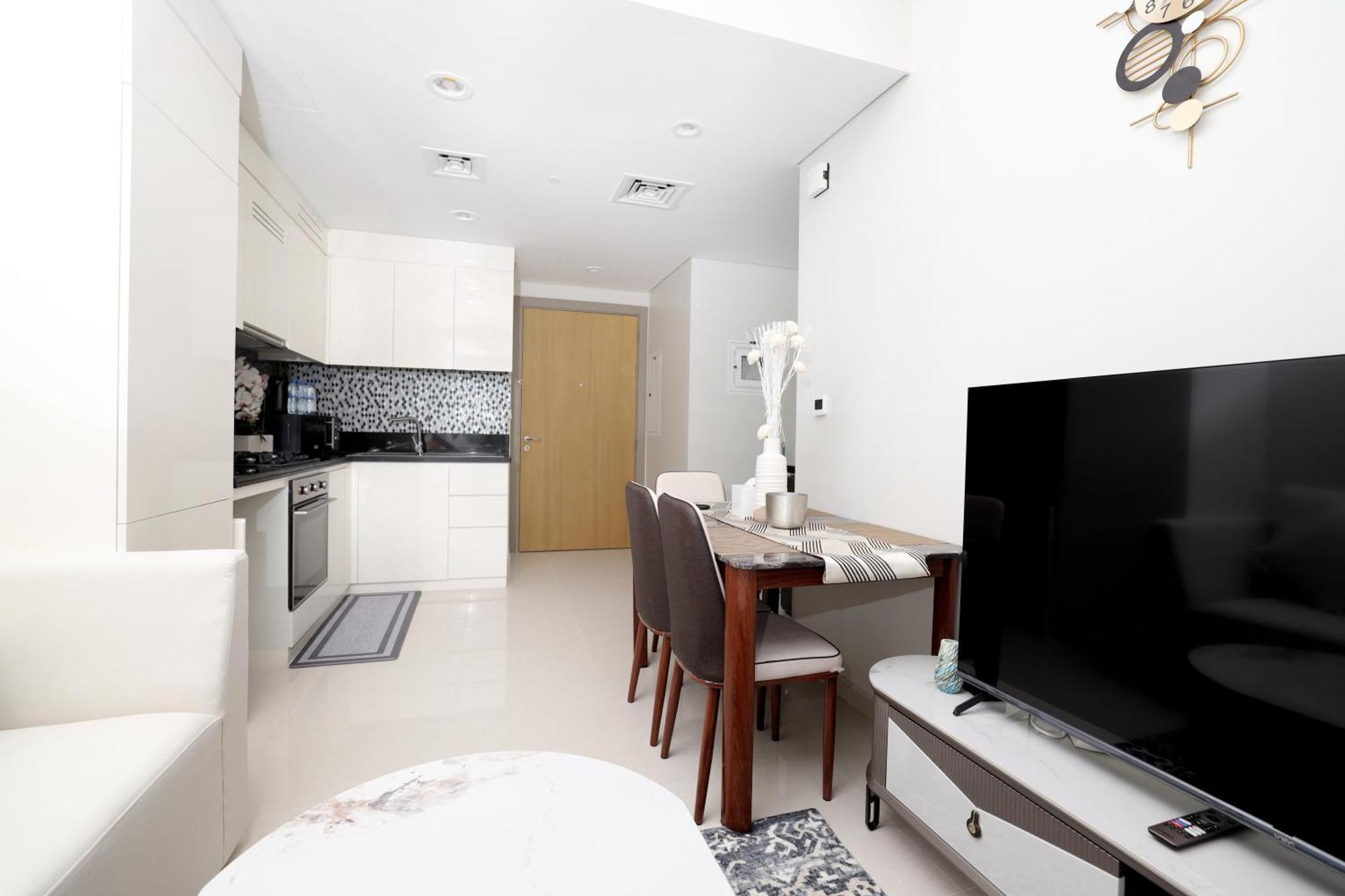 Chic Aykon 2-bedroom Retreat - Business Bay Apartment Dubai