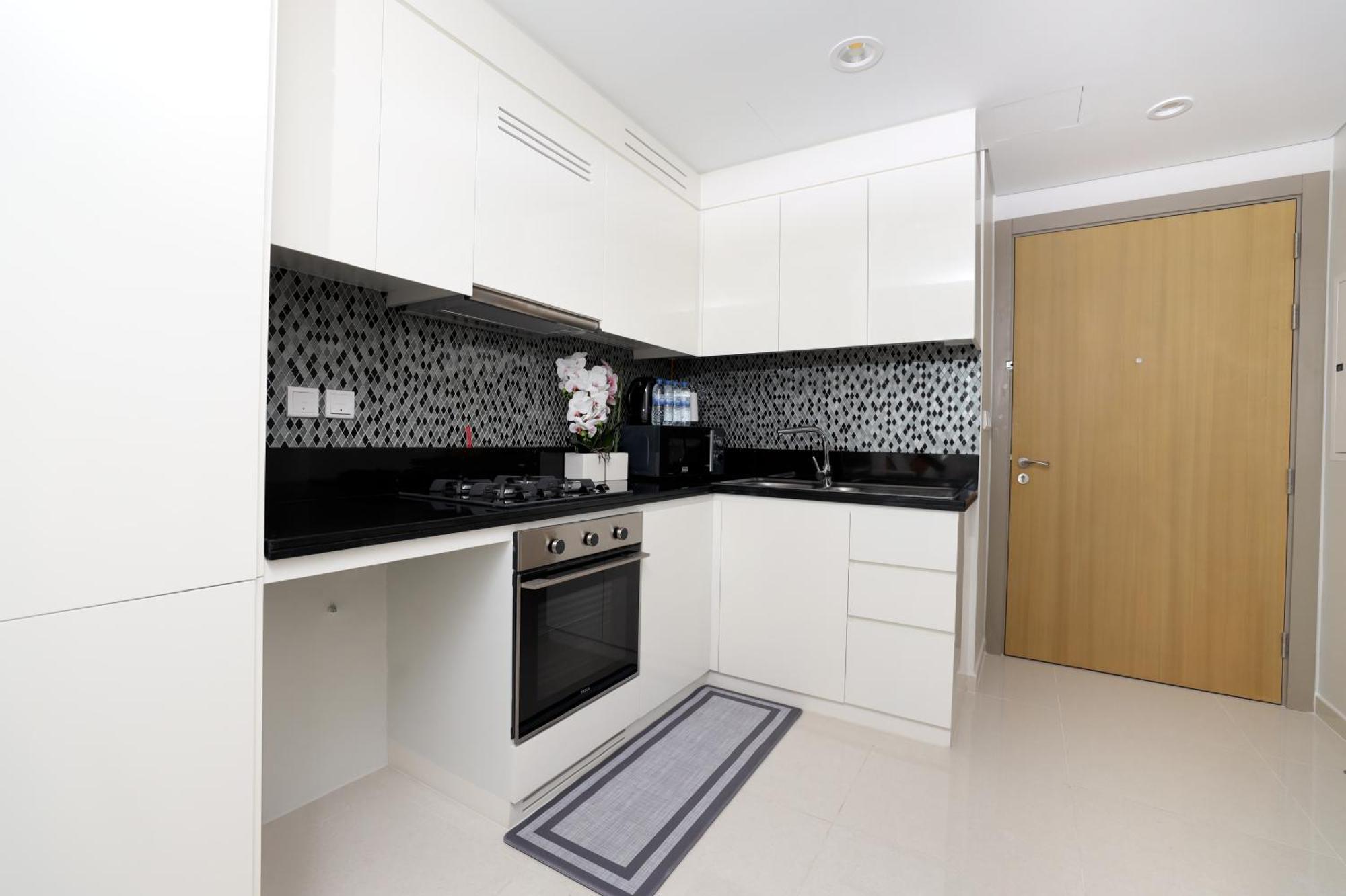 Apartment Chic Aykon 2-bedroom Retreat - Business Bay